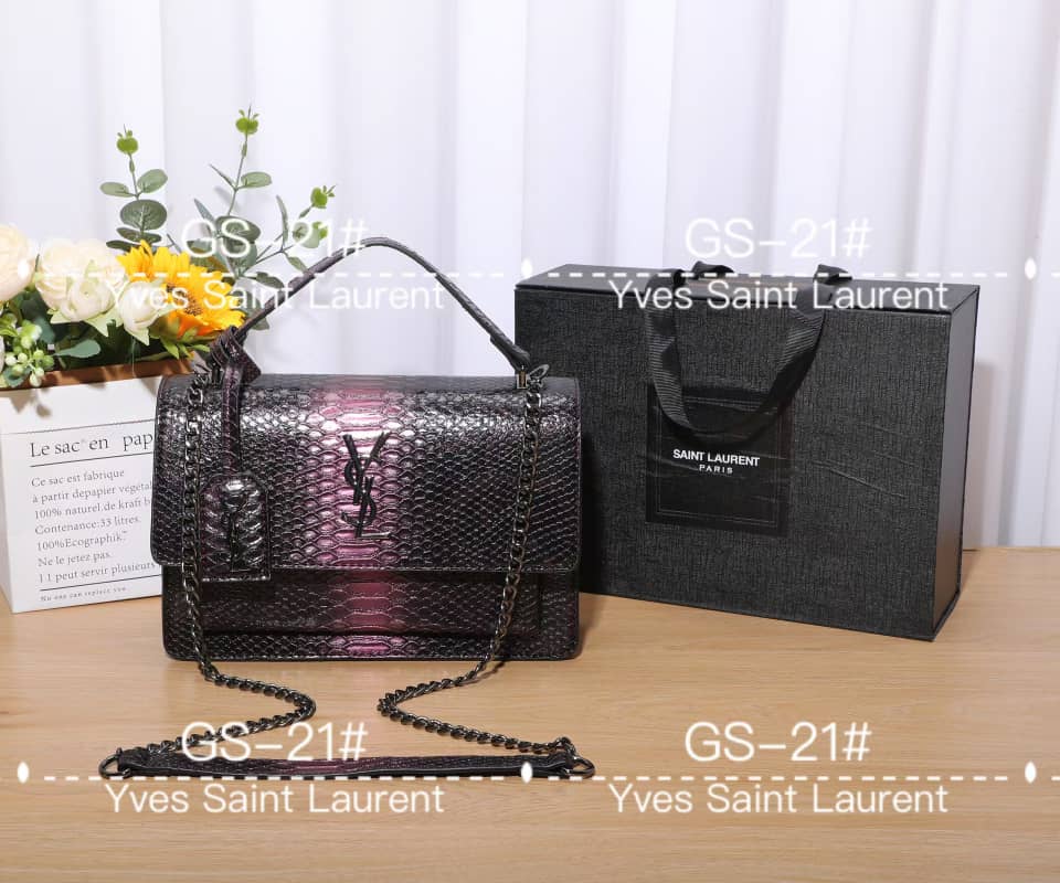 LES SACS A MAIN