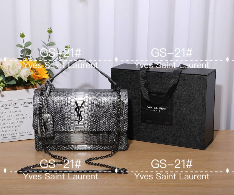 LES SACS A MAIN