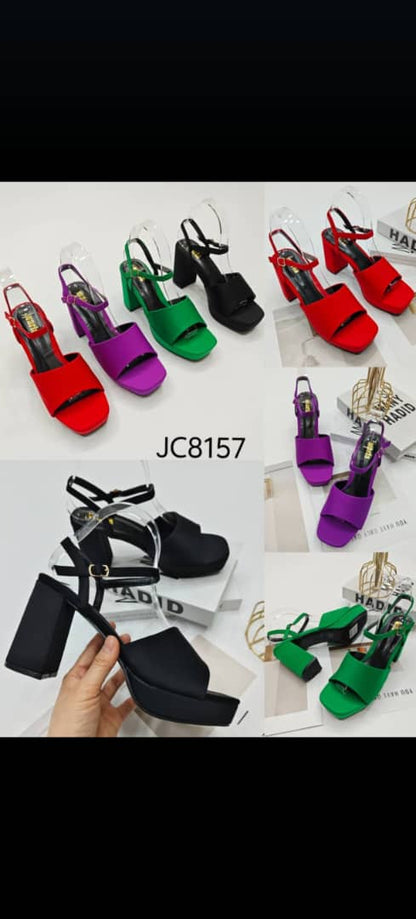 LES CHAUSSURES FEMMES