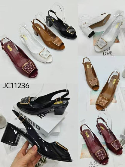 LES CHAUSSURES FEMMES
